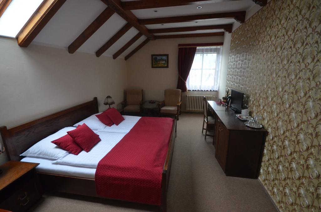 Villa Zerotin Penzion Bed & Breakfast Velké Losiny Exteriör bild