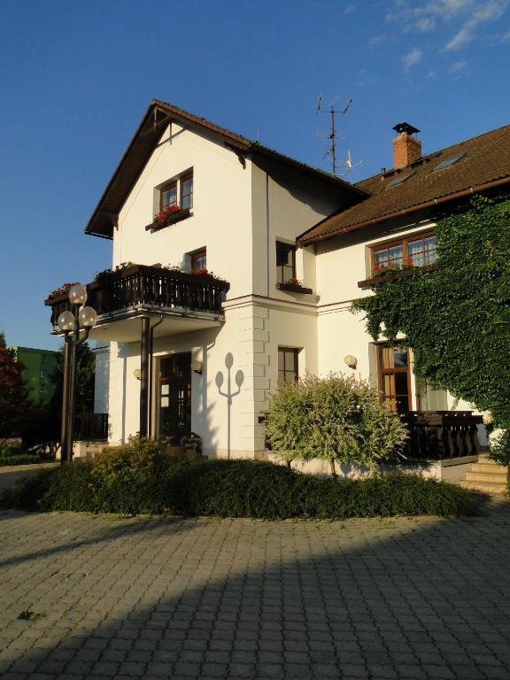Villa Zerotin Penzion Bed & Breakfast Velké Losiny Exteriör bild