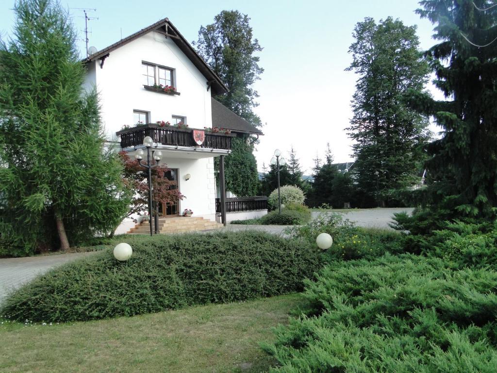 Villa Zerotin Penzion Bed & Breakfast Velké Losiny Exteriör bild